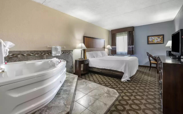 photo 5 of Econo Lodge