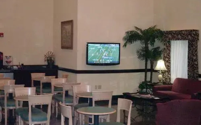 photo 5 of La Quinta Inn Lake Charles