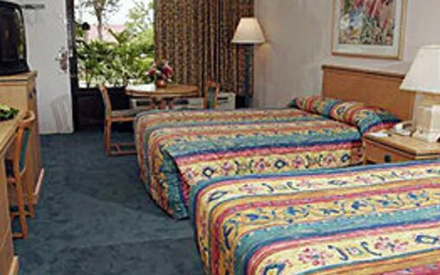 photo 2 of La Quinta Inn Lakeside