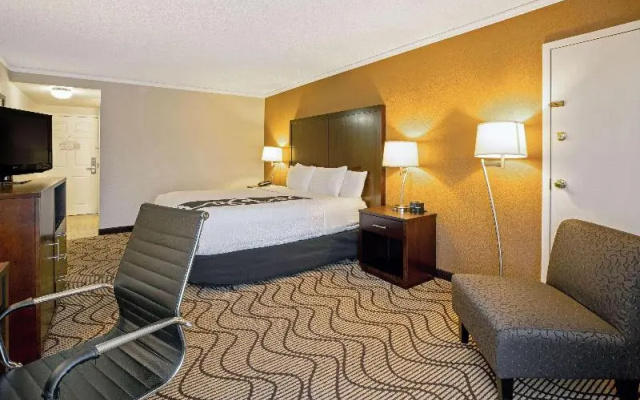 photo 5 of La Quinta Inn Lynnwood