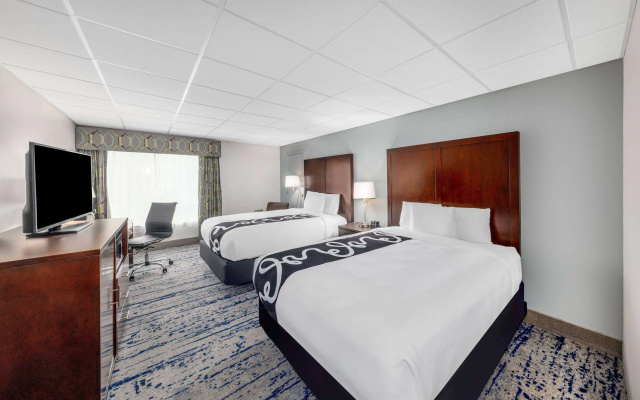 photo 5 of La Quinta Inn by Wyndham Lynnwood