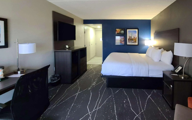 photo 4 of Comfort Inn Boston Milford