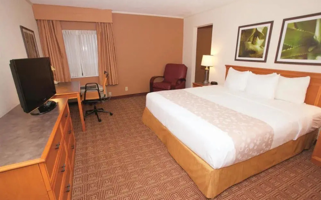 photo 3 of La Quinta Inn Milwaukee Glendale Hampton Avenue