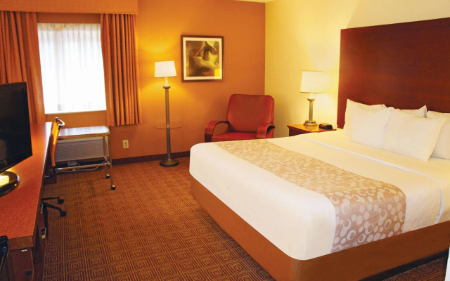 photo 3 of La Quinta Inn by Wyndham Minneapolis Airport Bloomington