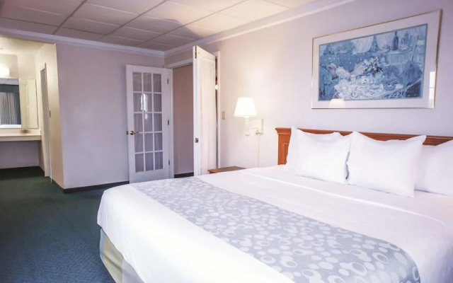photo 4 of La Quinta Inn Moline Airport