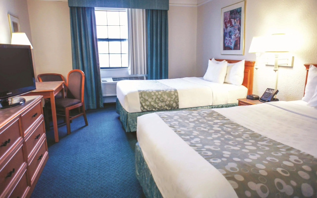 photo 5 of La Quinta Inn by Wyndham Moline Airport