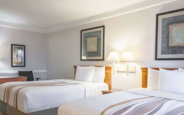 photo 3 of La Quinta Inn by Wyndham New Orleans West Bank / Gretna