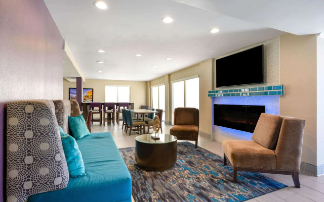 photo 2 of La Quinta Inn by Wyndham North Myrtle Beach