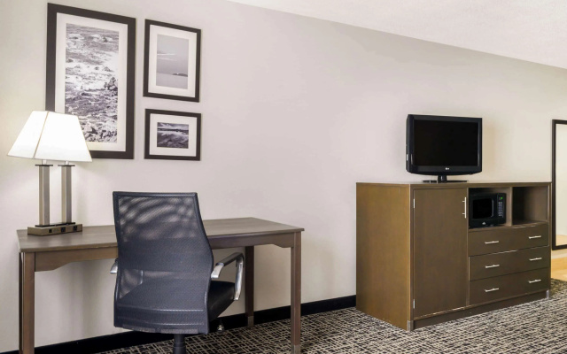 photo 3 of La Quinta Inn by Wyndham North Myrtle Beach