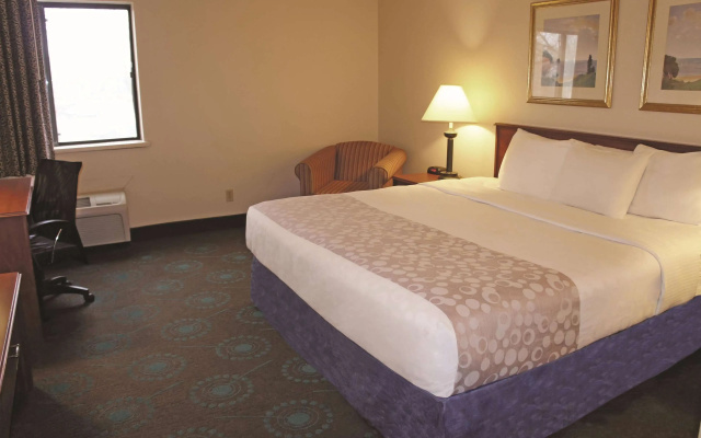 photo 5 of La Quinta Inn by Wyndham Omaha Southwest