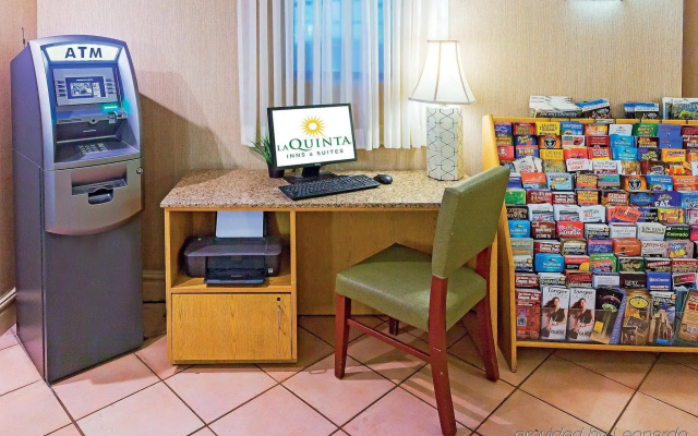 photo 5 of Super 8 by Wyndham San Antonio Near SeaWorld Ingram Park