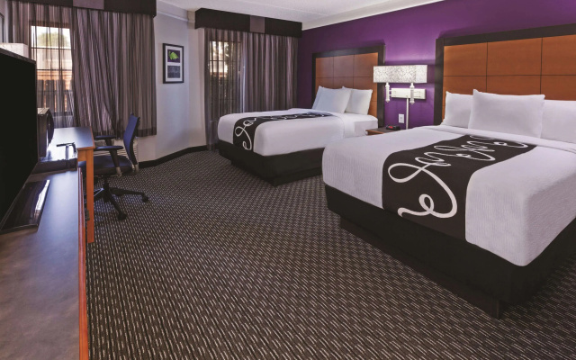 photo 4 of La Quinta Inn by Wyndham San Marcos