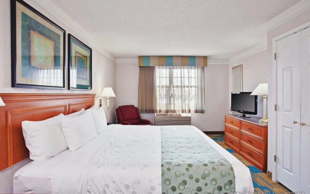 photo 2 of La Quinta Inn South