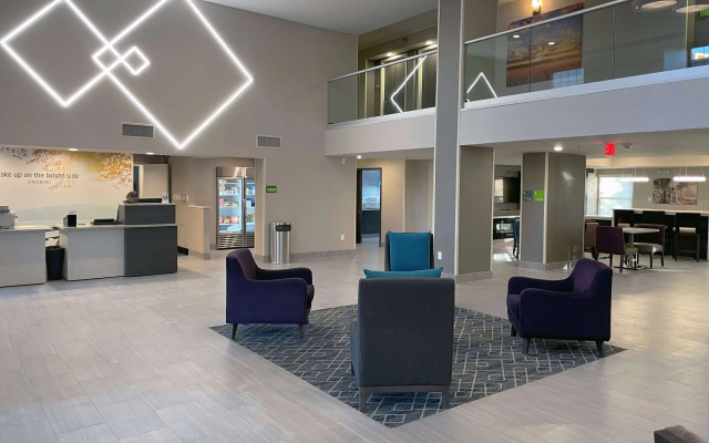 photo 2 of La Quinta Inn & Suites by Wyndham Jonesboro