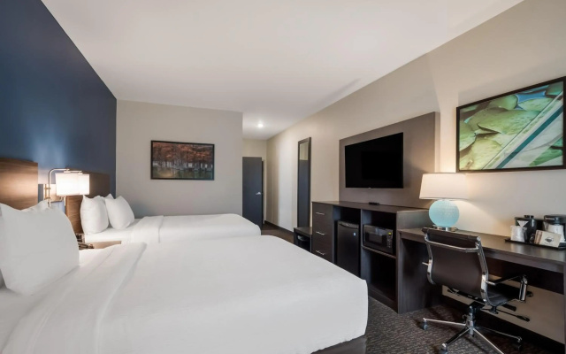 photo 4 of La Quinta Inn & Suites by Wyndham Sulphur (Lake Charles)