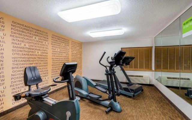 photo 5 of La Quinta Inn & Suites Columbia