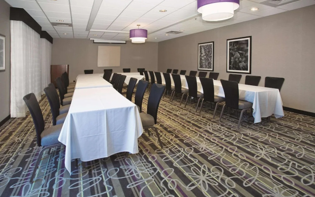 photo 3 of La Quinta Inn & Suites Denver Englewood Tech Cente
