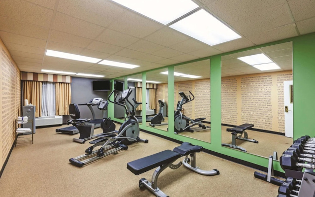 photo 5 of La Quinta Inn And Suites Granbury
