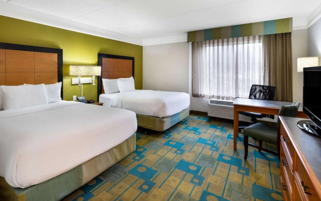photo 4 of La Quinta Inn Suites Greenville Haywood