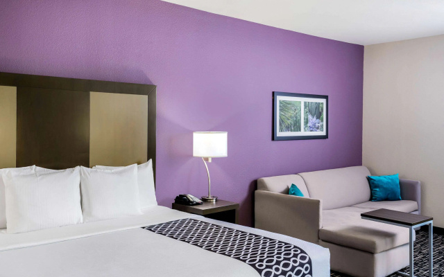 photo 3 of La Quinta Inn & Suites by Wyndham Houston Cypress