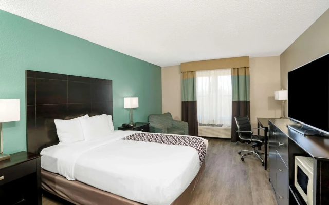 photo 4 of La Quinta Inn & Suites Lebanon