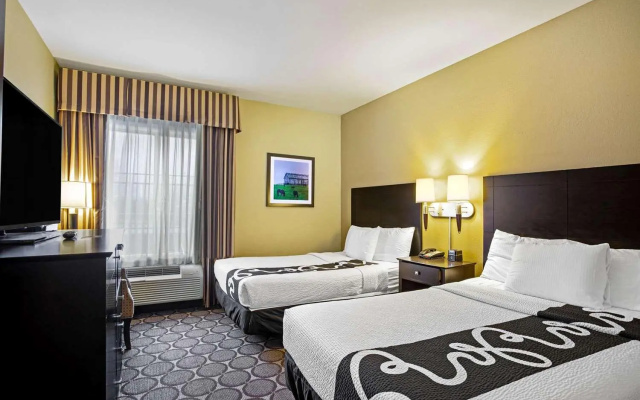 photo 4 of La Quinta Inn And Suites Lexington South Hamburg