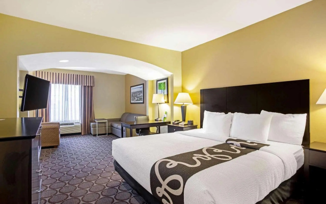 photo 5 of La Quinta Inn And Suites Lexington South Hamburg