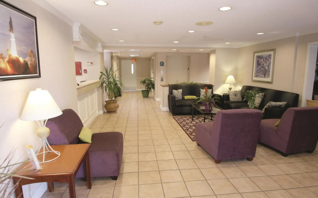 photo 2 of La Quinta Inn And Suites Melbourne Viera