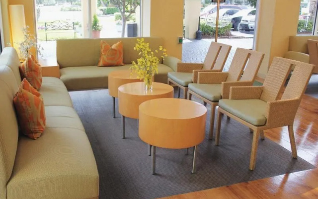 photo 5 of La Quinta Inn & Suites Miami Lakes