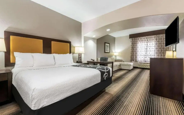 photo 4 of La Quinta Inn & Suites Orange