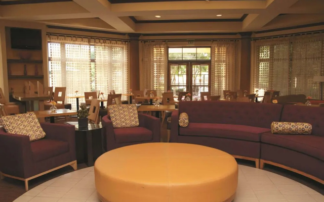 photo 2 of La Quinta Inn & Suites Raleigh Cary