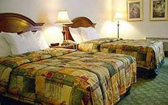 photo 3 of La Quinta Inn & Suites St. Paul 6060