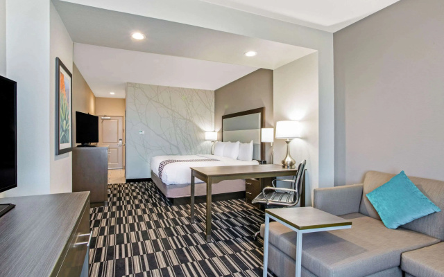 photo 5 of La Quinta Inn & Suites by Wyndham Sweetwater East