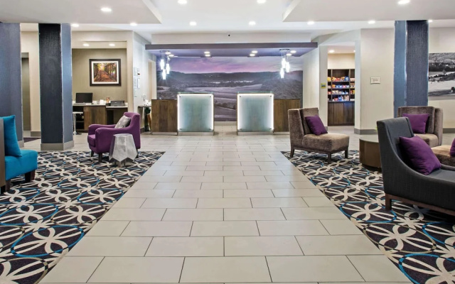 photo 2 of La Quinta Inn Suites By Wyndham York