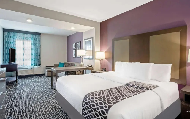 photo 3 of La Quinta Inn Suites By Wyndham York