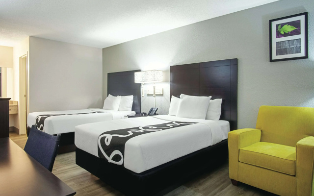 photo 4 of La Quinta Inn by Wyndham West Palm Beach - Florida Turnpike