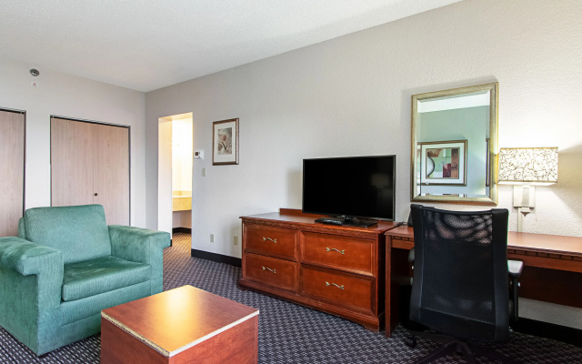 photo 5 of La Quinta Tamarac East