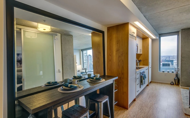 photo 5 of L.A. Ultra Luxury Downtown Rentals