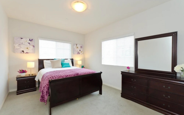 photo 2 of LA006 3 Bedroom Apartment By Senstay
