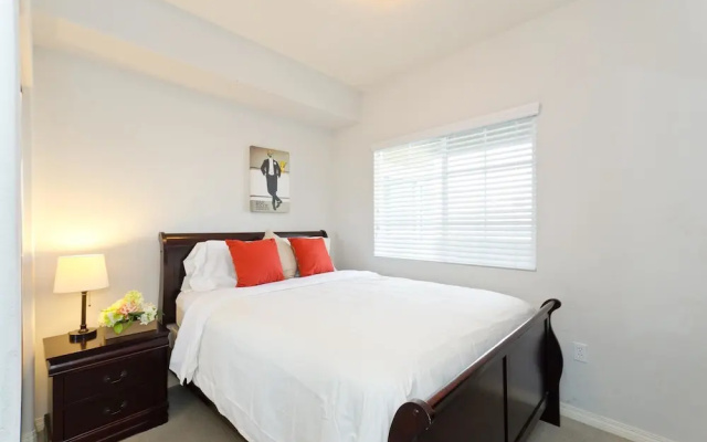 photo 3 of LA007 3 Bedroom Apartment By Senstay