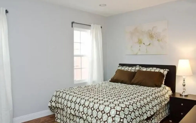 photo 3 of LA022 4 Bedroom Holiday home By Senstay