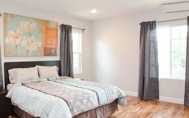 photo 5 of LA022 4 Bedroom Holiday home By Senstay