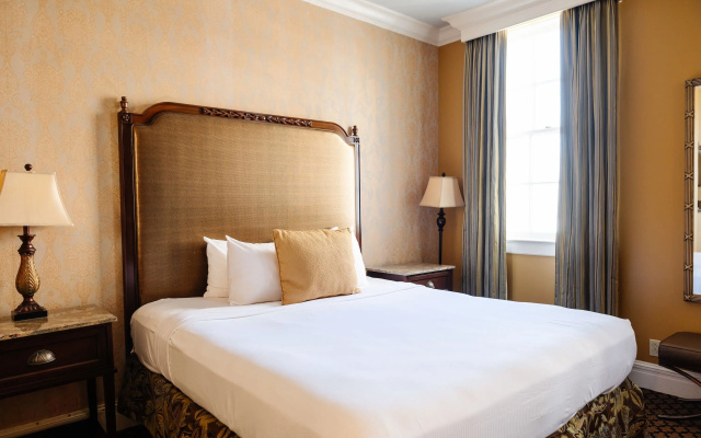 photo 5 of The Lafayette New Orleans By Kasa Living
