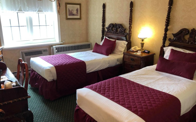 photo 5 of The Lafayette A grand Riverboat Era Hotel