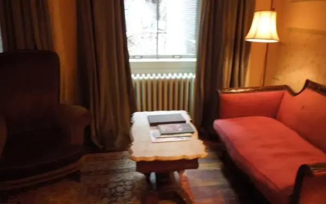 photo 3 of Lafayette House