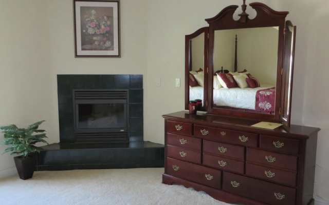 photo 4 of Lafayette Grand Manor