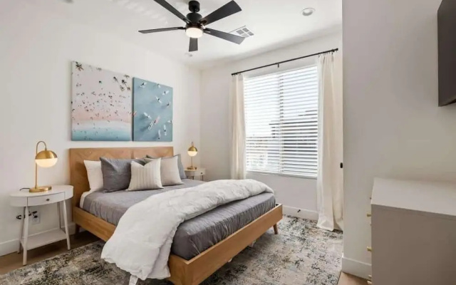 photo 4 of Laguna Beach 4 Bedroom Townhouse