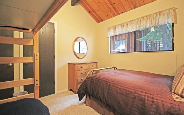 photo 4 of Laird House - HOT Tub!