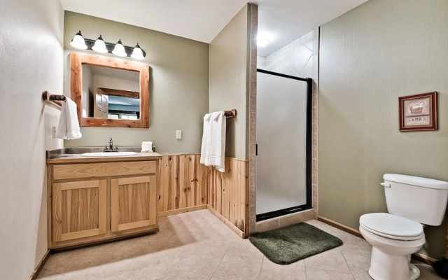 photo 4 of Lake Forest Luxury Log Cabins