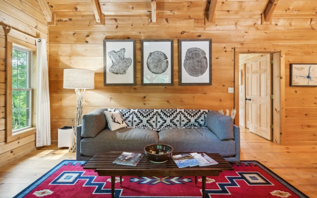 photo 2 of Lake Lure Cabin: Outdoor Oasis w/ Fire Pit & BBQ